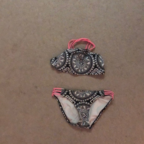 bathing suit - Picture 1 of 1